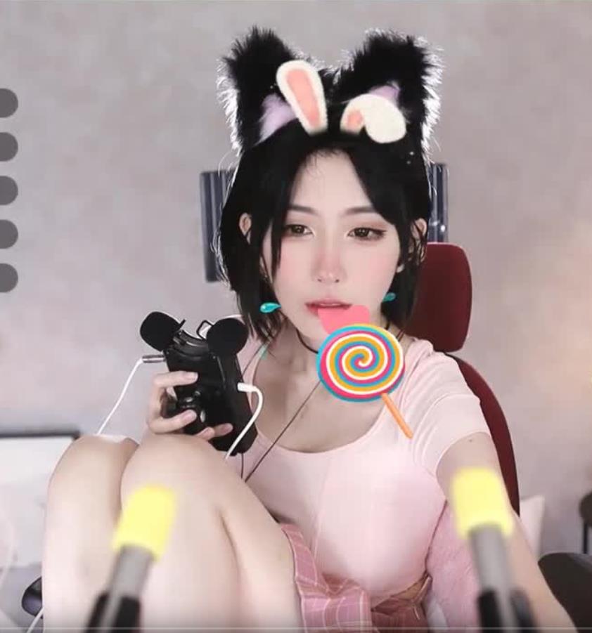 11085249.jpg ASMR 耳边吹气,放松触发音 柳婉音